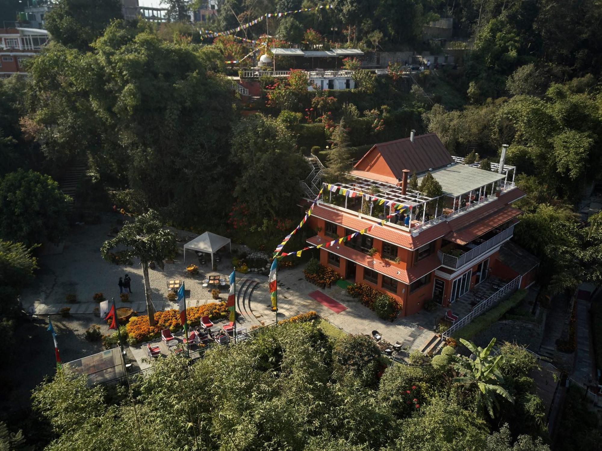 Dhulikhel Lodge Resort Экстерьер фото